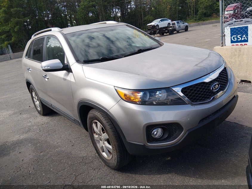 2012 KIA SORENTO LX | 5XYKT3A63CG303213 | UPCARS