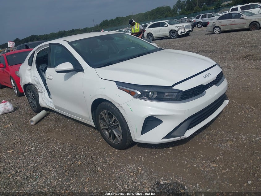 2024 KIA FORTE LXS | 3KPF24AD6RE774593 | UPCARS