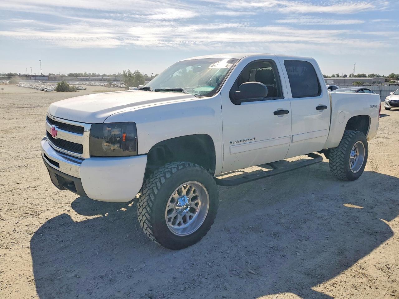 2010 CHEVROLET SILVERADO K1500 LT | 3GCRKSEA1AG122829 | UPCARS
