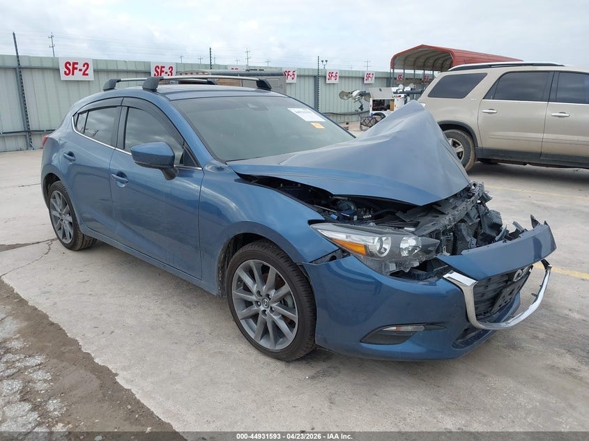 2018 MAZDA MAZDA3 TOURING | 3MZBN1L36JM188153 | UPCARS