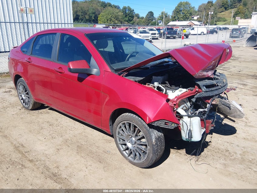 2011 FORD FOCU SES | 1FAHP3GN6BW193777 | UPCARS