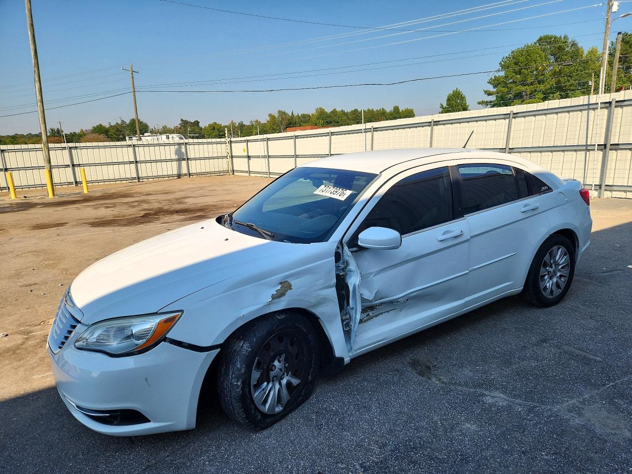 2014 CHRYSLER 200 LX | 1C3CCBAB8EN238080 | UPCARS