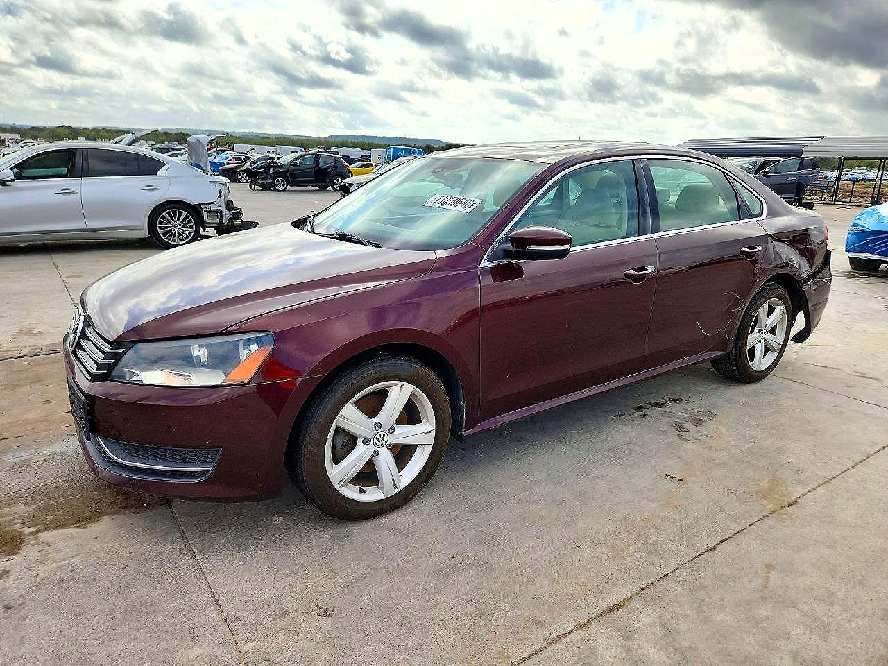 2013 VOLKSWAGEN PASSAT SE | 1VWBH7A38DC081558 | UPCARS