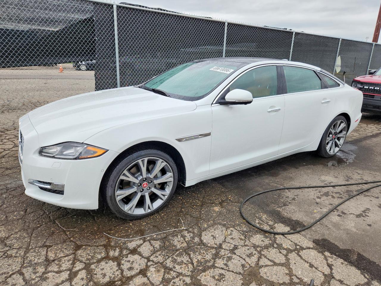 2019 JAGUAR XJ PORTFOLIO | SAJWJ2GD8K8W19785 | UPCARS
