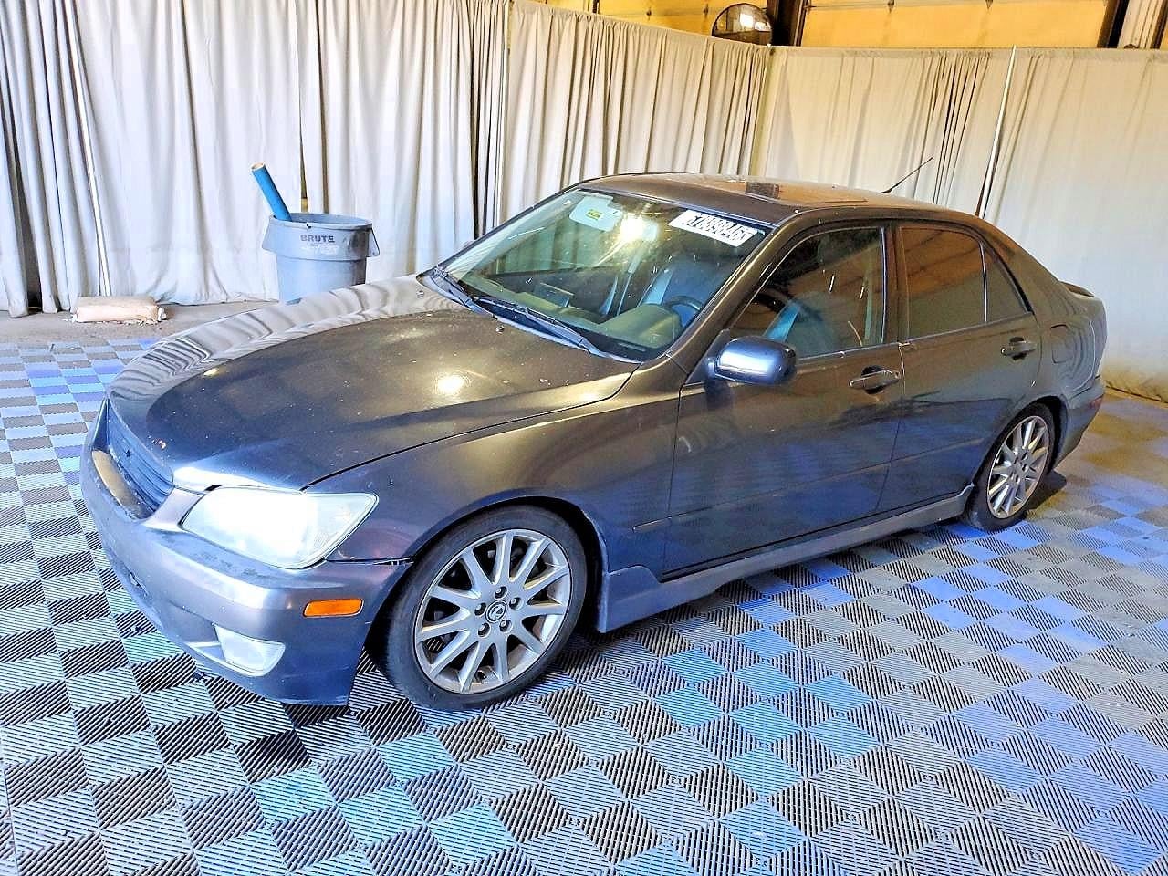 2004 LEXUS IS 300 | JTHBD192740081624 | UPCARS