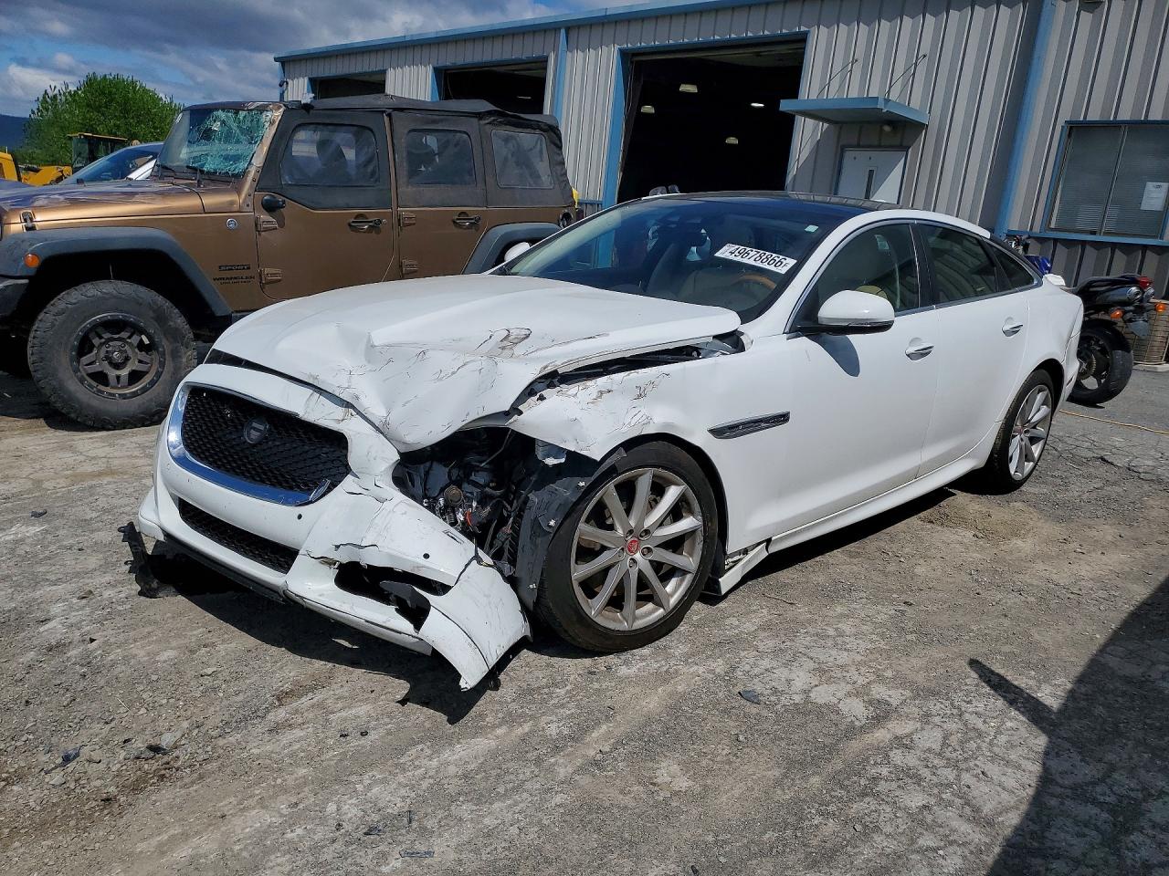 2018 JAGUAR XJ R - SPORT | SAJWJ1CD5J8W13909 | UPCARS