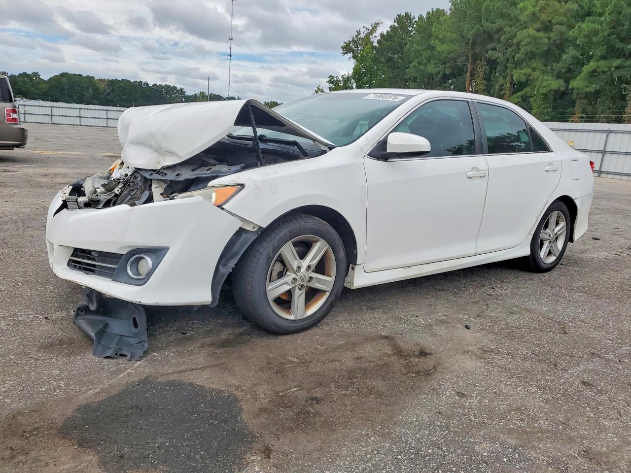 2014 TOYOTA CAMRY SE | 4T1BF1FK5EU802710 | UPCARS