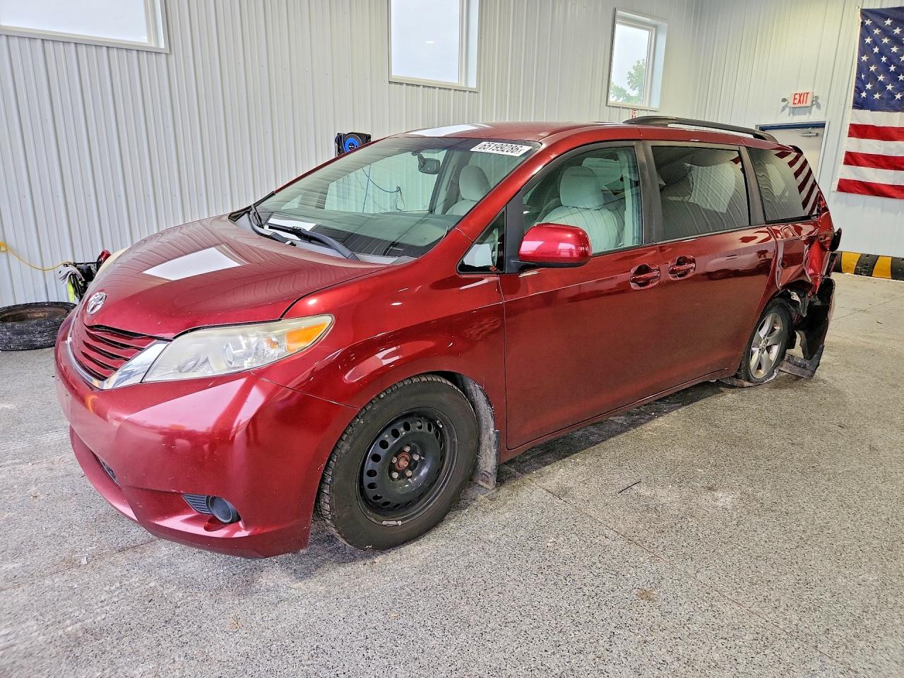 2017 TOYOTA SIENNA LE | 5TDKZ3DC8HS777538 | UPCARS