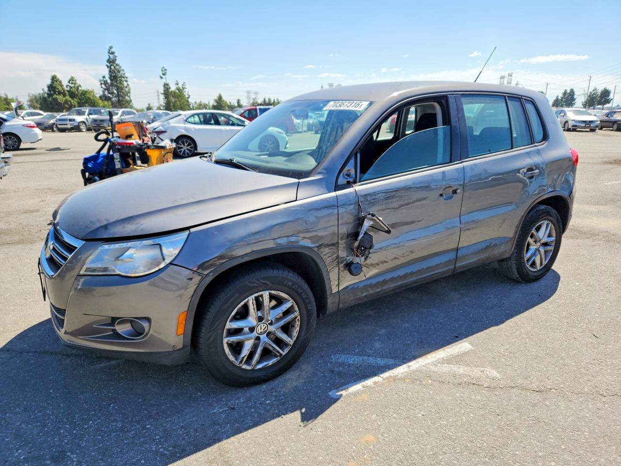 2011 VOLKSWAGEN TIGUAN S | WVGAV7AX3BW525141 | UPCARS