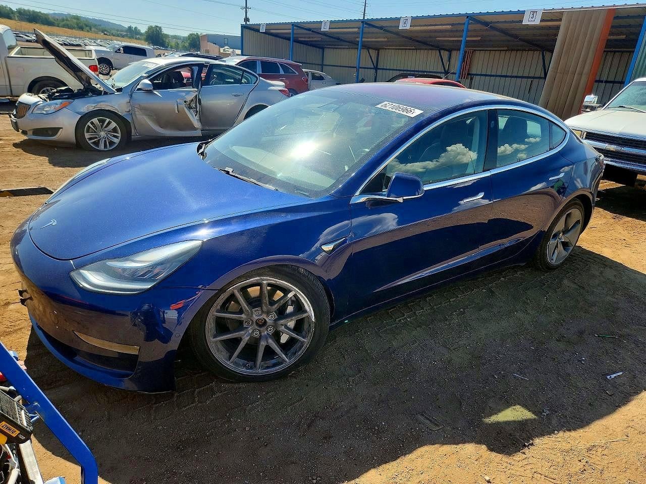 2019 TESLA MODEL 3 | 5YJ3E1EB1KF199370 | UPCARS