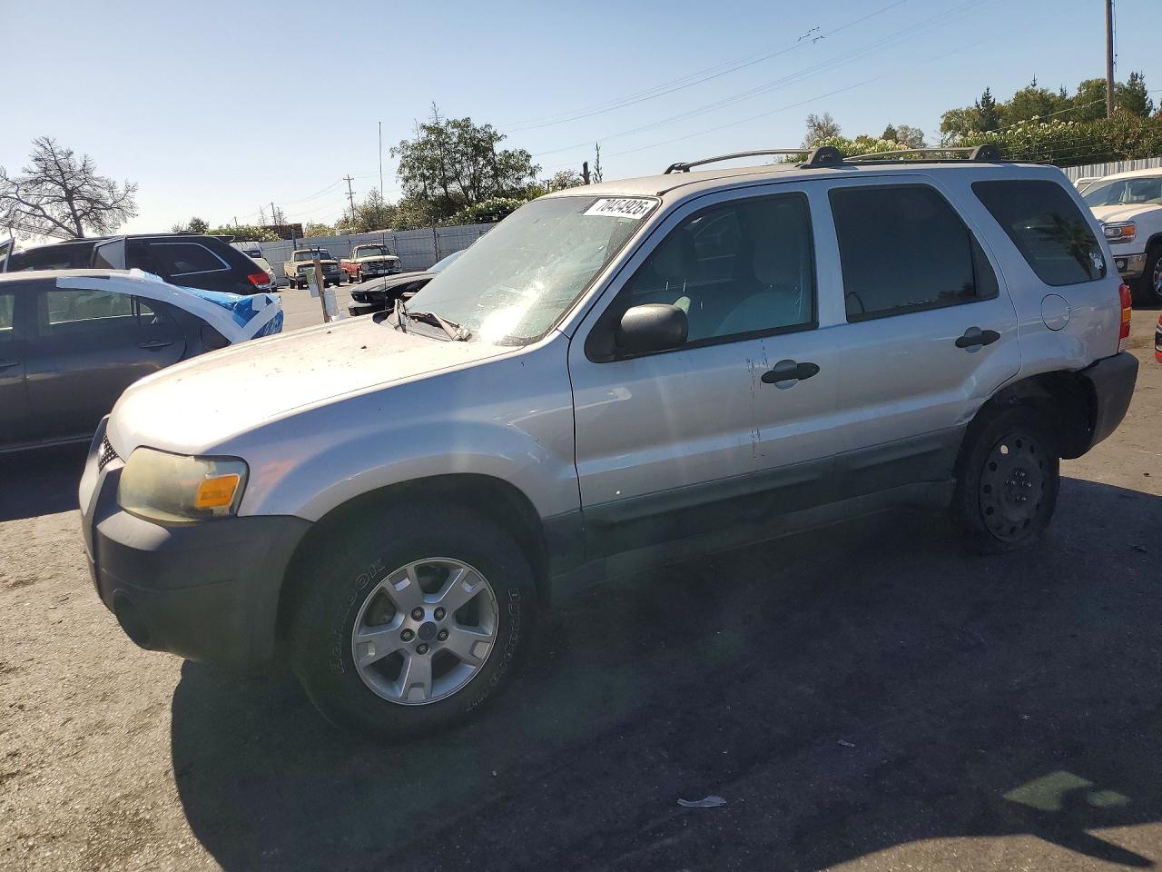 2005 FORD ESCAPE XLT | 1FMCU03155KC23034 | UPCARS