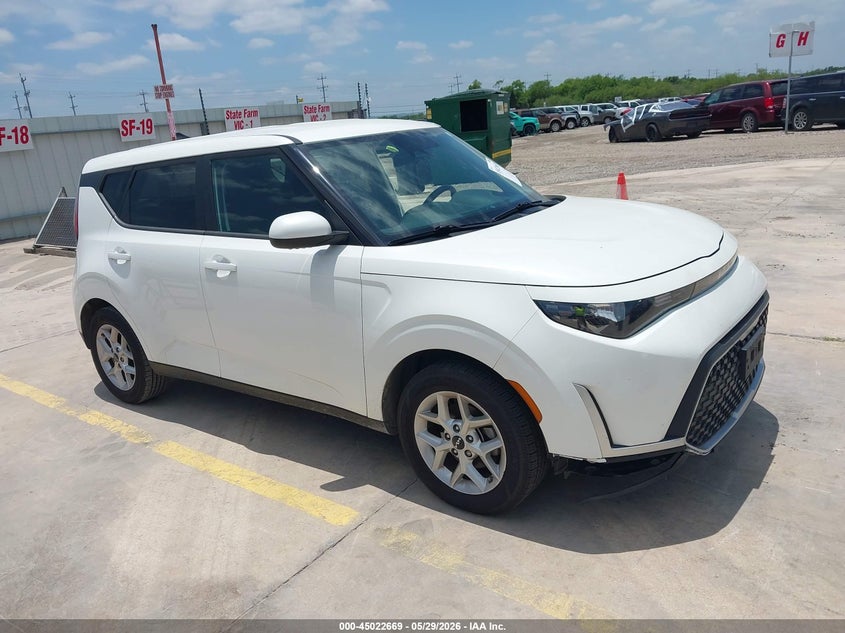 2023 KIA SOU LX | KNDJ23AU1P7892679 | UPCARS