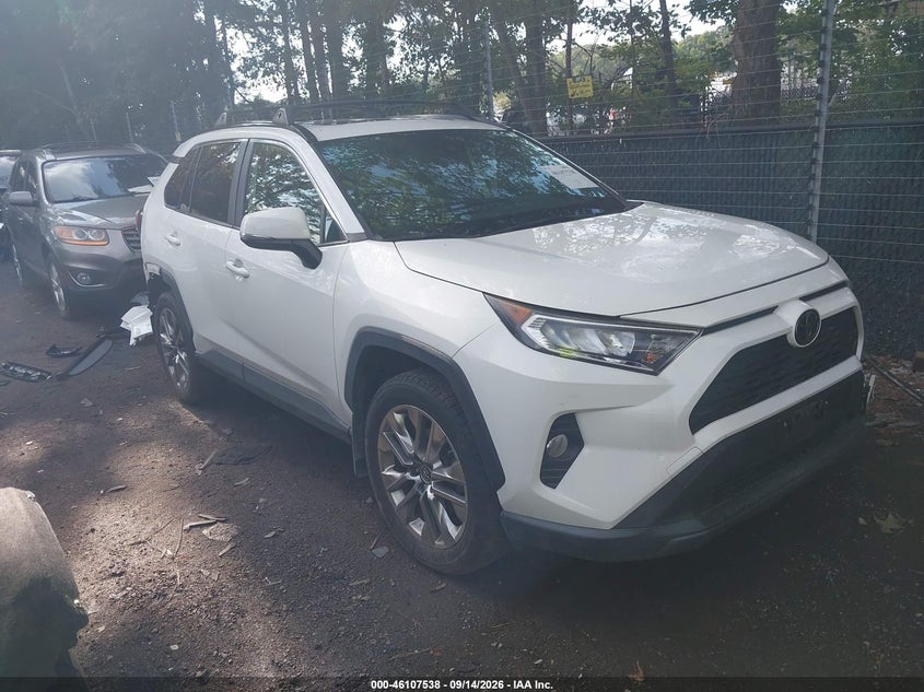 2019 TOYOTA RAV4 XLE PREMIUM | JTMA1RFV2KD017094 | UPCARS