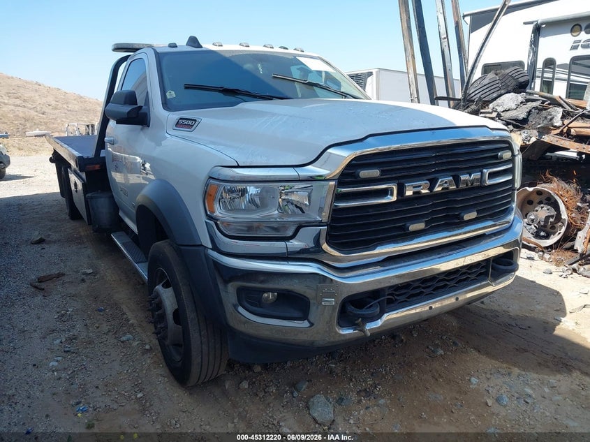 2019 RAM 5500 CHASSIS TRADESMAN/SLT | 3C7WRMDL2KG599836 | UPCARS