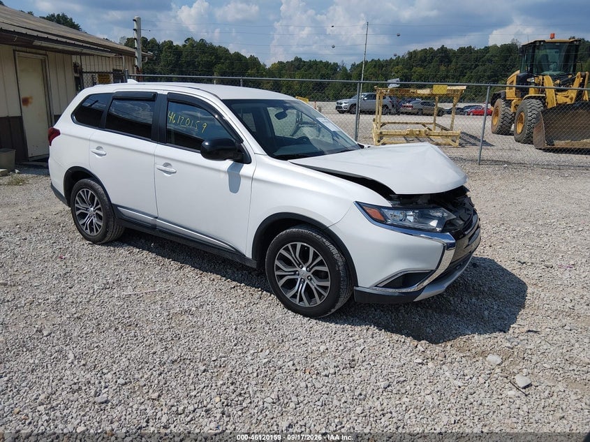 2017 MITSUBISHI OUTLANDER ES | JA4AD2A38HZ025601 | UPCARS