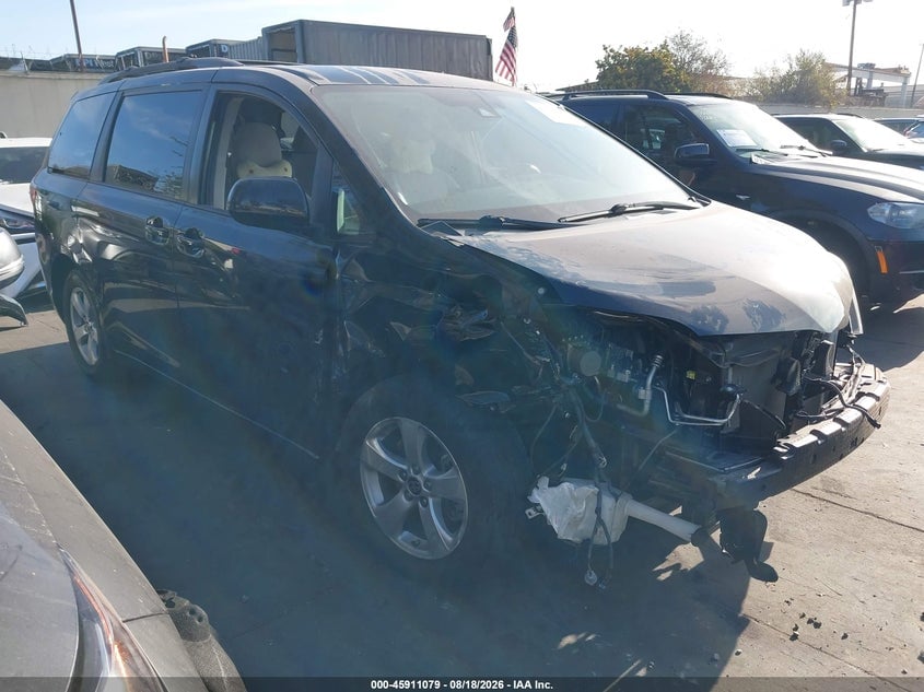 2020 TOYOTA SIENNA LE | 5TDKZ3DCXLS072409 | UPCARS