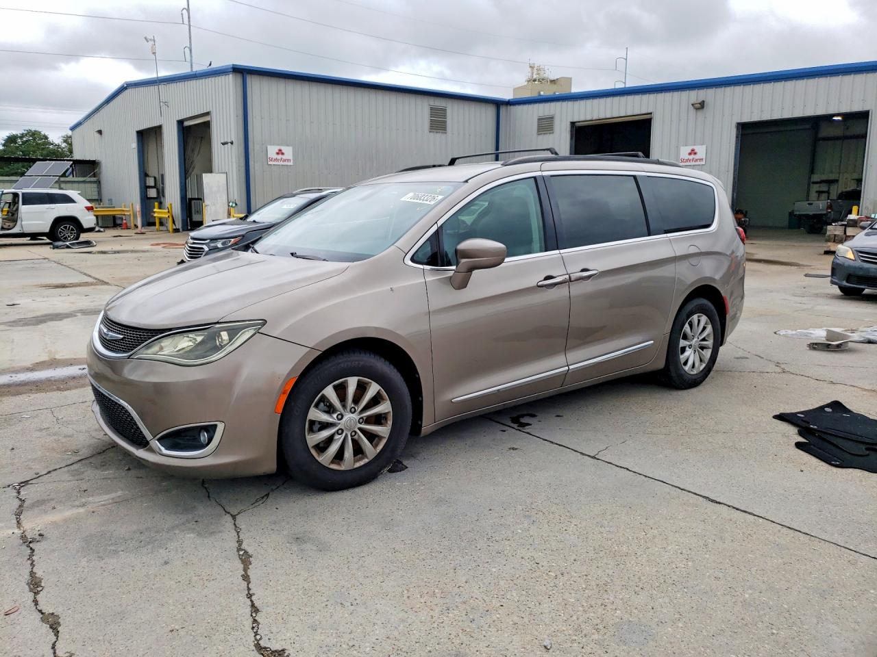 2017 CHRYSLER PACIFICA TOURING L | 2C4RC1BG5HR569474 | UPCARS