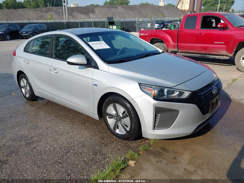 2019 HYUNDAI IONIQ HYBRID BLUE | KMHC65LC1KU106804 | UPCARS