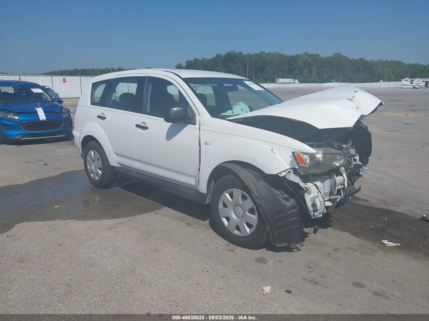 2010 MITSUBISHI OUTLANDER ES | JA4AS2AW7AZ017270 | UPCARS