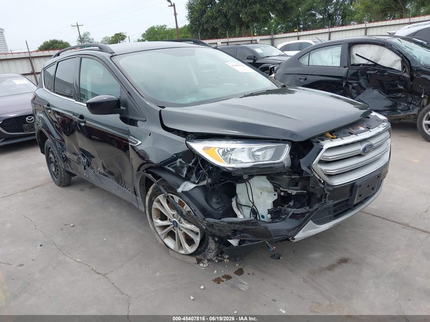 2018 FORD ESCAPE SE | 1FMCU9GD7JUC75711 | UPCARS