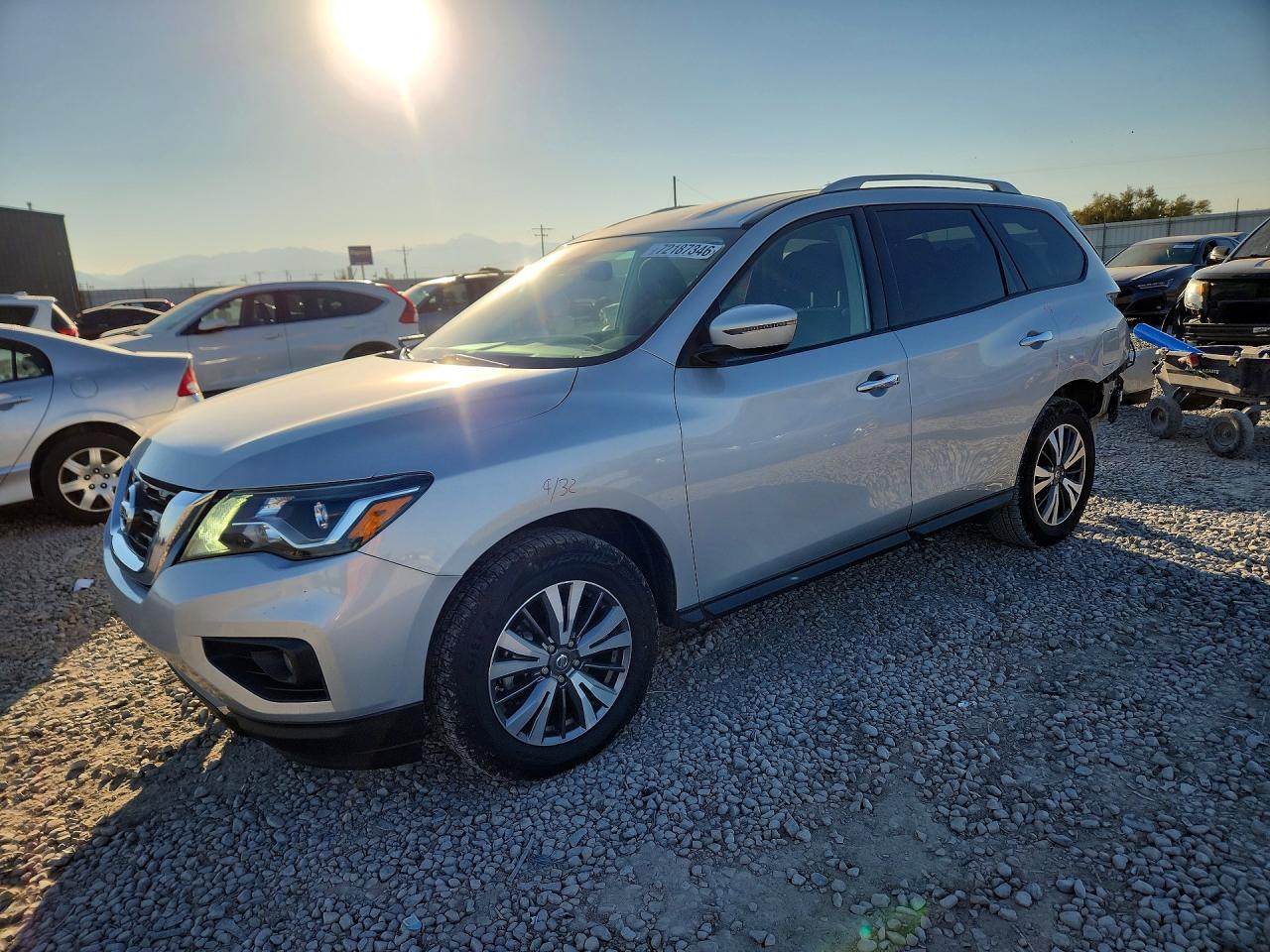 2019 NISSAN PATHFINDER SV | 5N1DR2MM5KC580732 | UPCARS