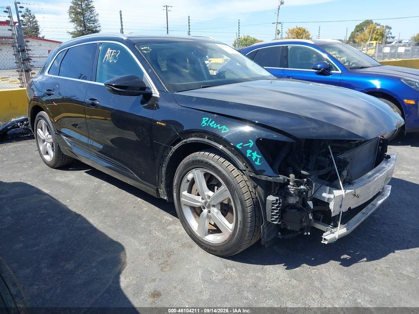 2019 AUDI E-TRON PREMIUM PLUS | WA1LABGE1KB018144 | UPCARS