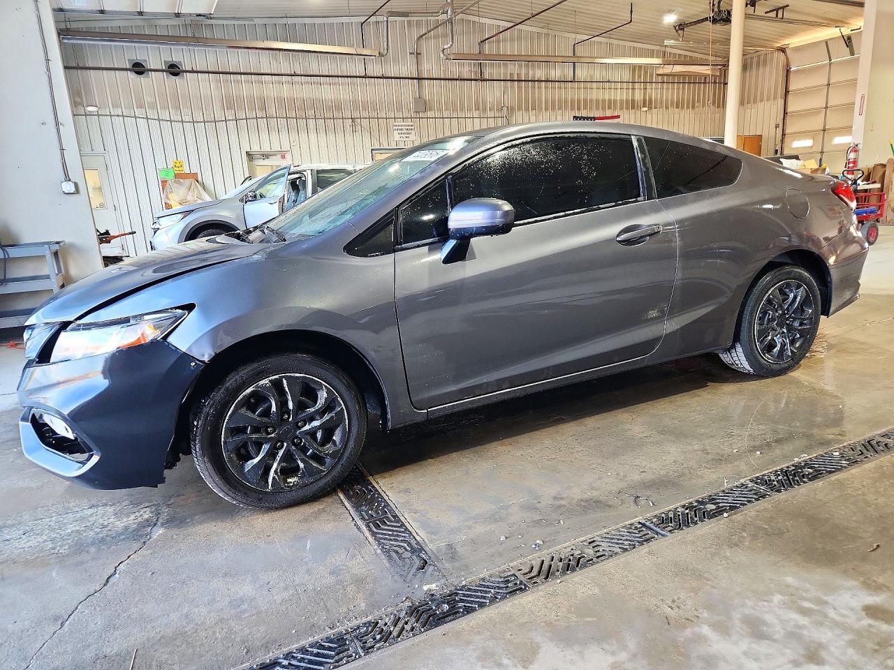 2015 HONDA CIVIC LX | 2HGFG3B5XFH516517 | UPCARS