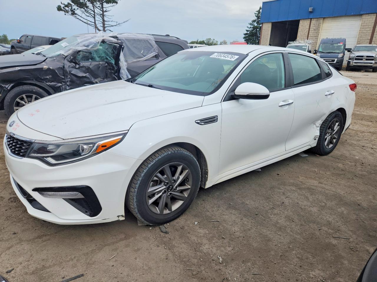 2019 KIA OPTIMA LX | 5XXGT4L35KG368601 | UPCARS