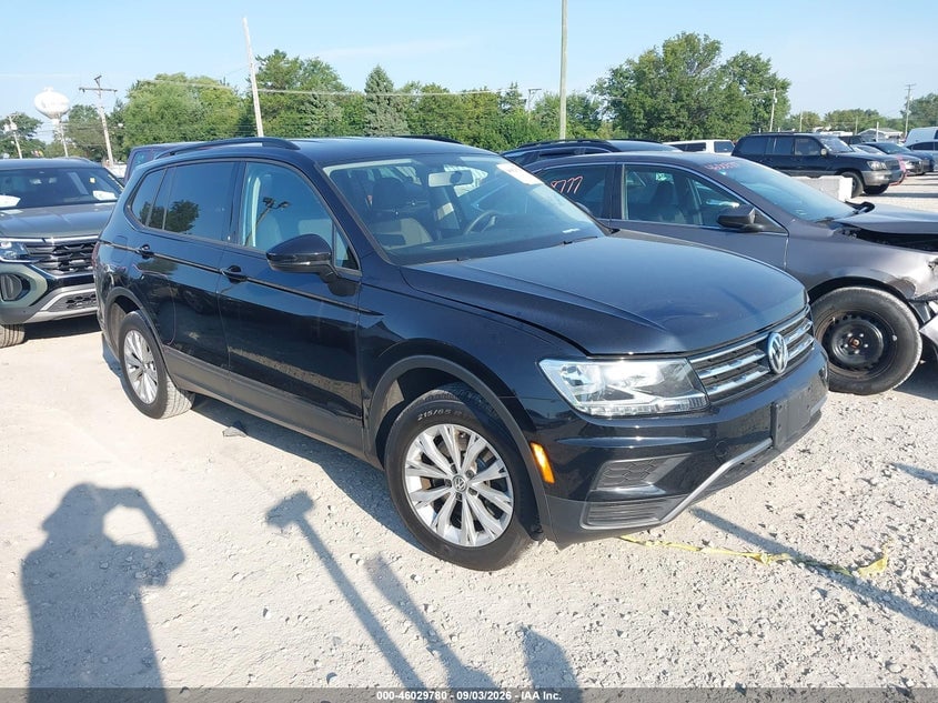 2018 VOLKSWAGEN TIGUAN 2.0T S | 3VV1B7AX4JM112755 | UPCARS