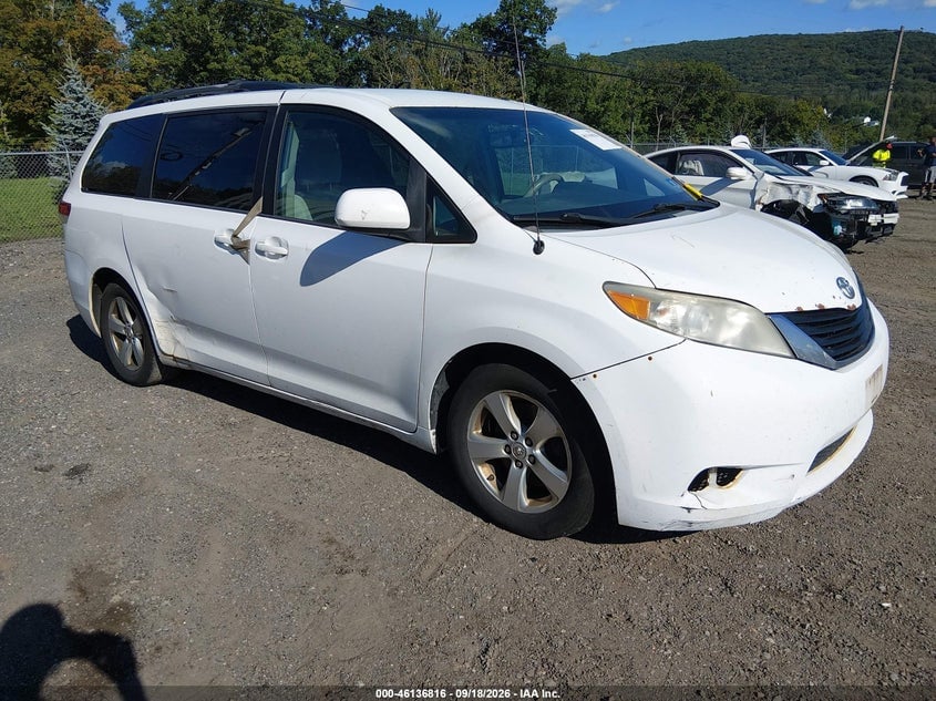 2013 TOYOTA SIENNA LE V6 8 PASSENGER | 5TDKK3DC2DS329908 | UPCARS