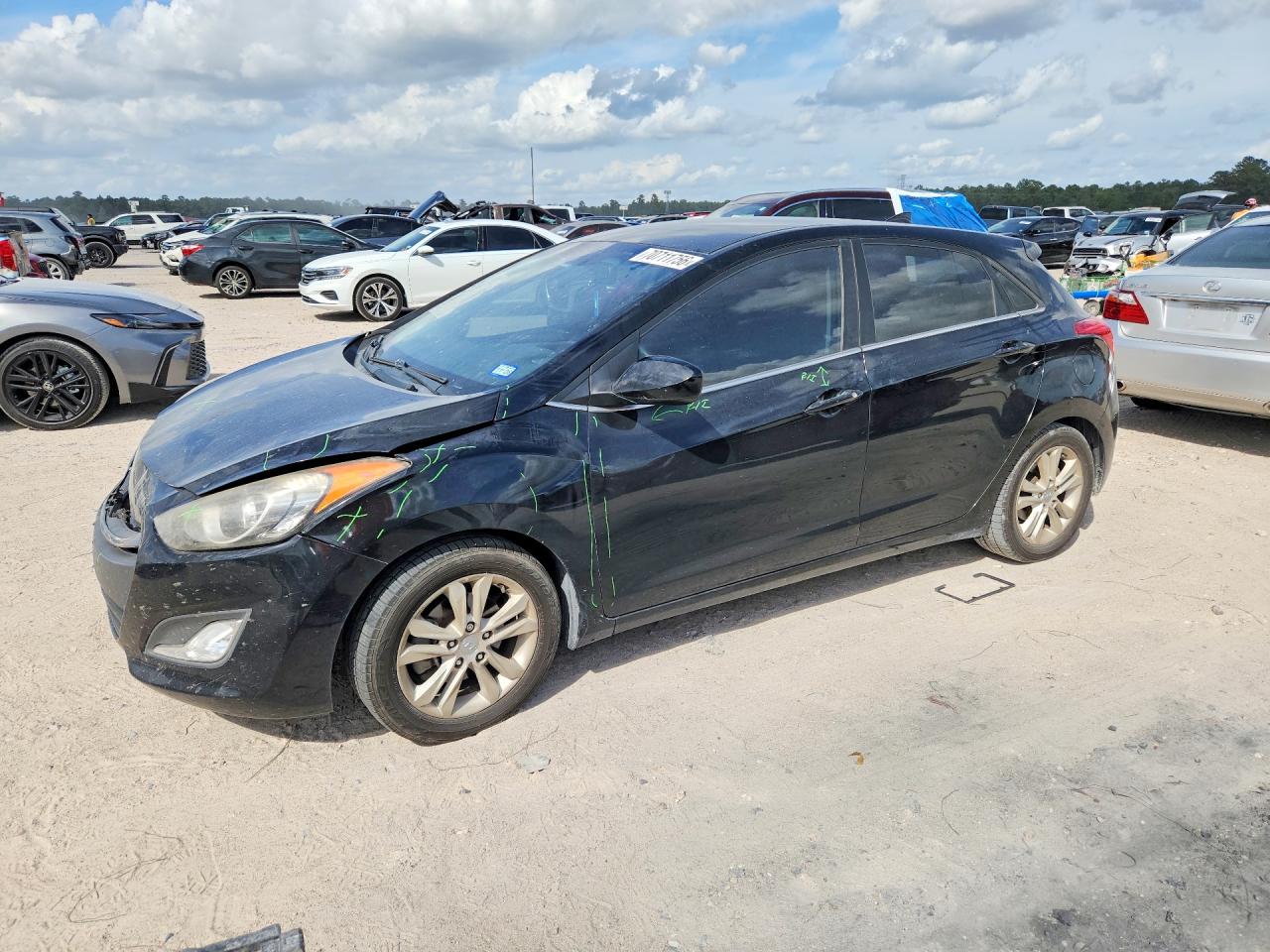 2013 HYUNDAI ELANTRA BASE | KMHD35LE4DU082712 | UPCARS