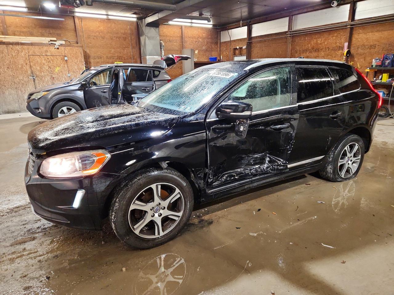 2014 VOLVO XC60 T6 | YV4902DZXE2546941 | UPCARS