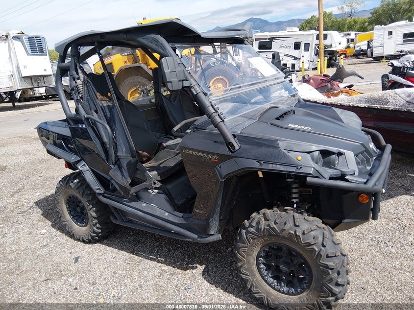 2017 CAN-AM COMMANDER 1000 XT/1000 XT-P | 3JBKKAP26HJ001991 | UPCARS