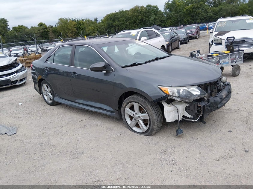 2014 TOYOTA CAMRY SE | 4T1BF1FK5EU776576 | UPCARS