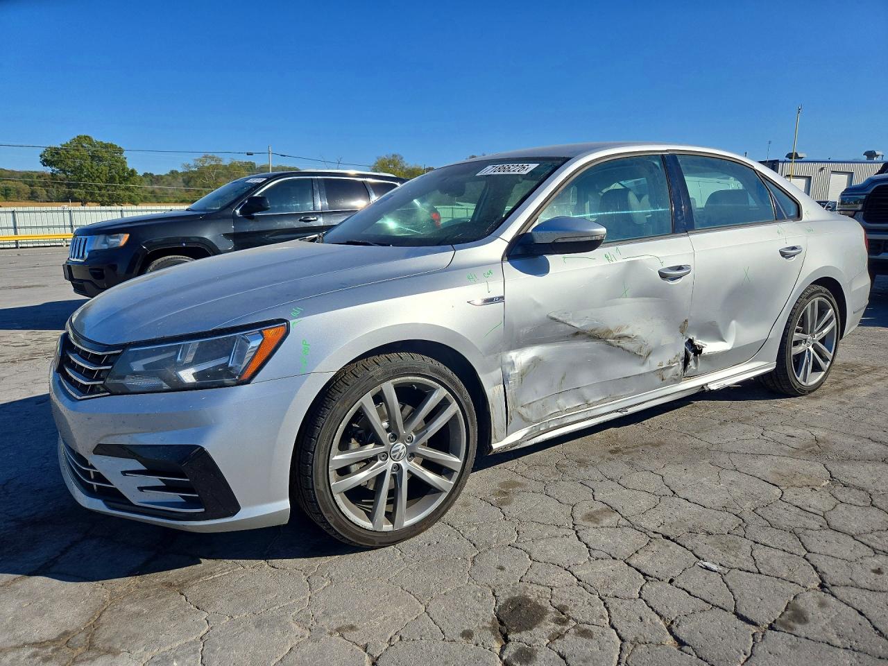 2018 VOLKSWAGEN PASSAT S | 1VWAA7A37JC037322 | UPCARS