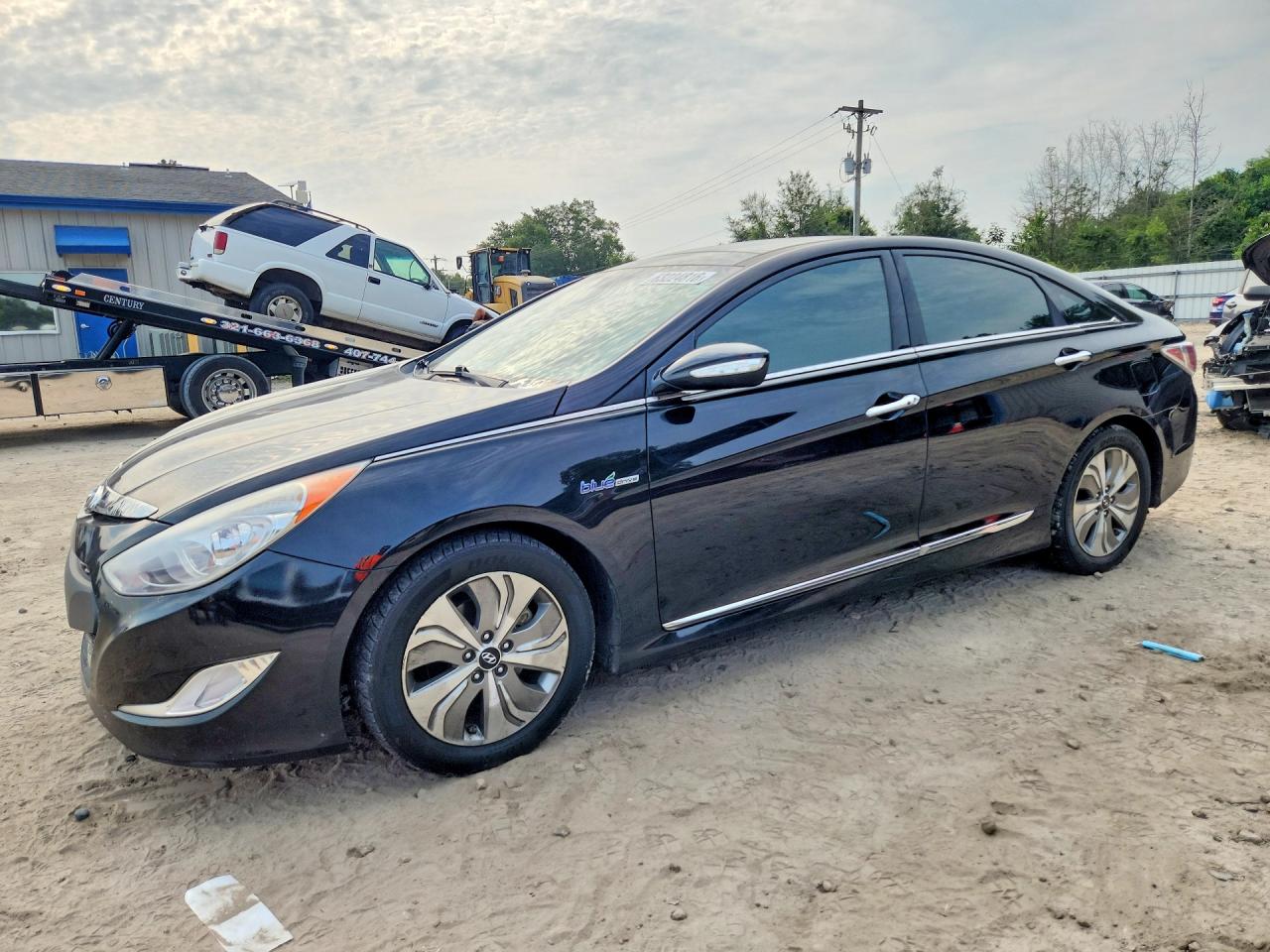 2015 HYUNDAI SONATA LIMITED | KMHEC4A48FA136008 | UPCARS