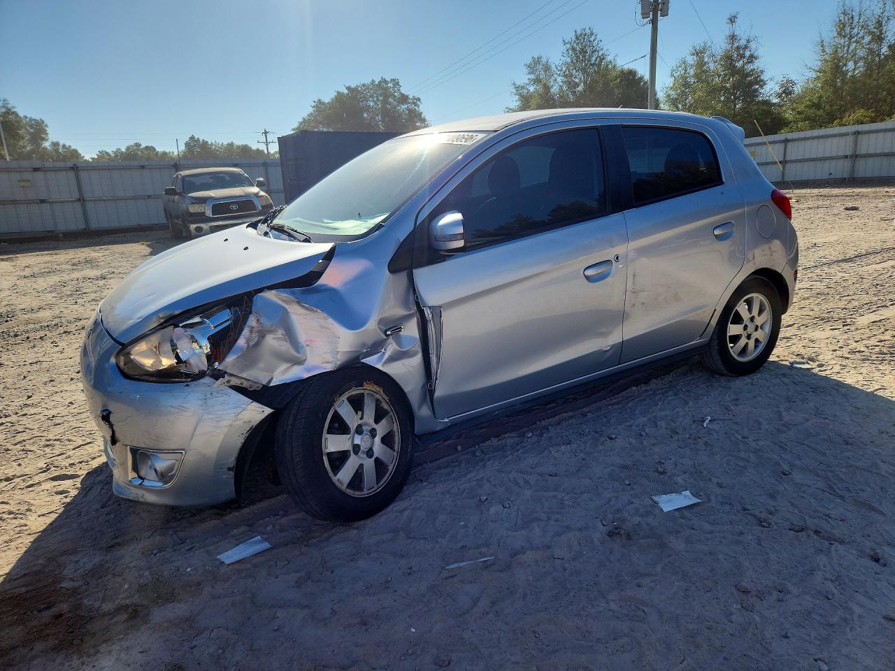 2015 MITSUBISHI MIRAG ES | ML32A4HJ7FH038204 | UPCARS