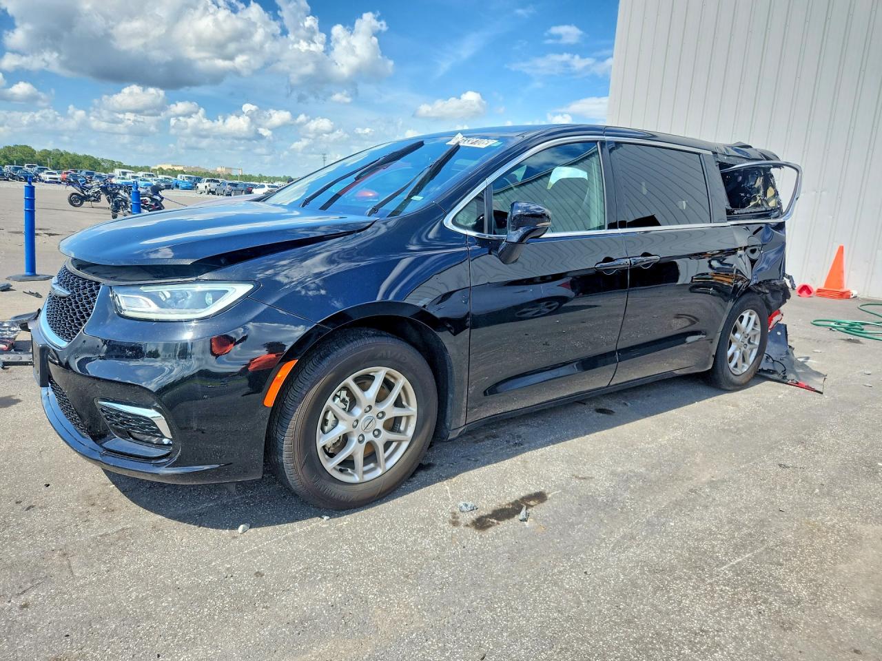 2025 CHRYSLER PACIFICA SELECT | 2C4RC1BG8SR541529 | UPCARS