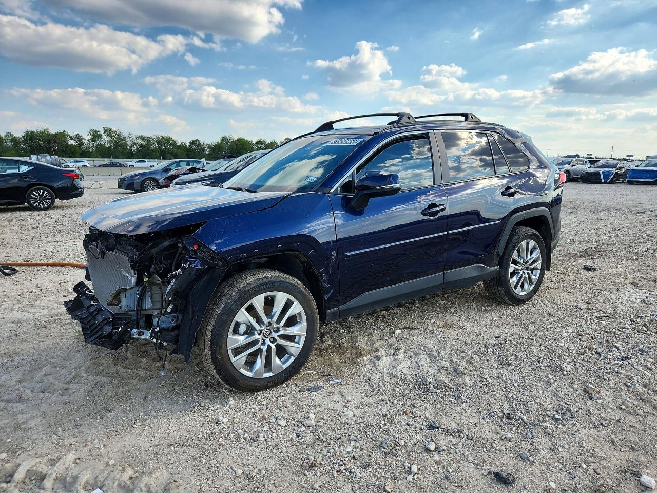2024 TOYOTA RAV4 XLE PREMIUM | 2T3C1RFV1RW329526 | UPCARS