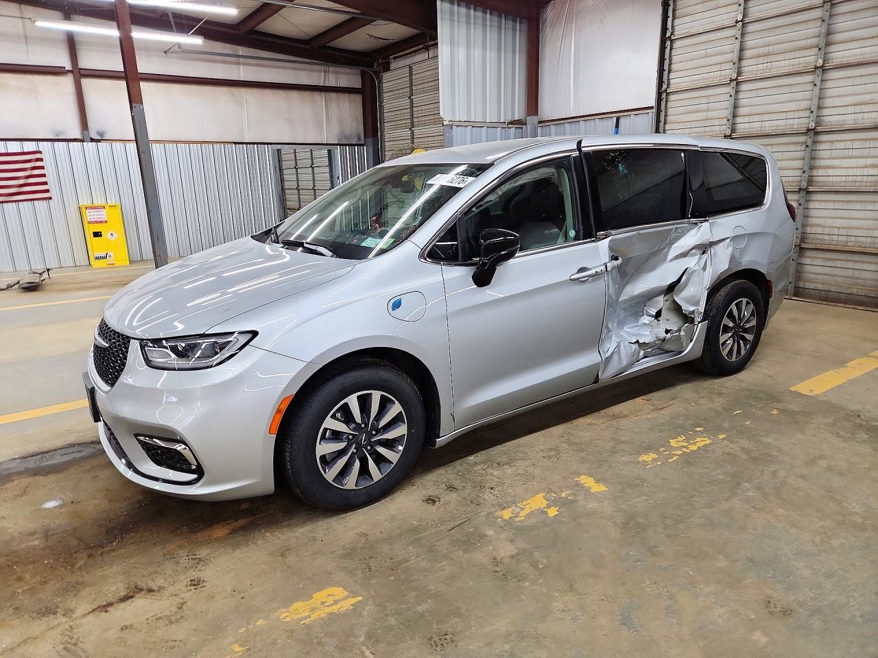 2024 CHRYSLER PACIFICA HYBRID SELECT | 2C4RC1S74RR134432 | UPCARS