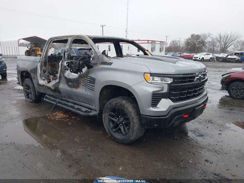2024 CHEVROLET SILVERADO 1500 4WD  SHORT BED LT TRAIL BOSS | 3GCUDFED6RG136467 | UPCARS