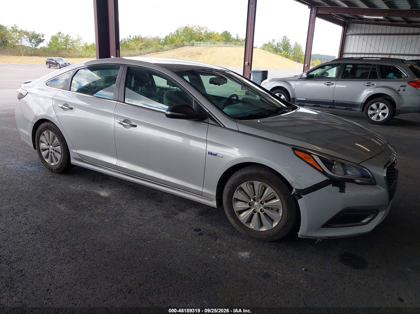 2017 HYUNDAI SONATA HYBRID SE | KMHE24L3XHA064321 | UPCARS