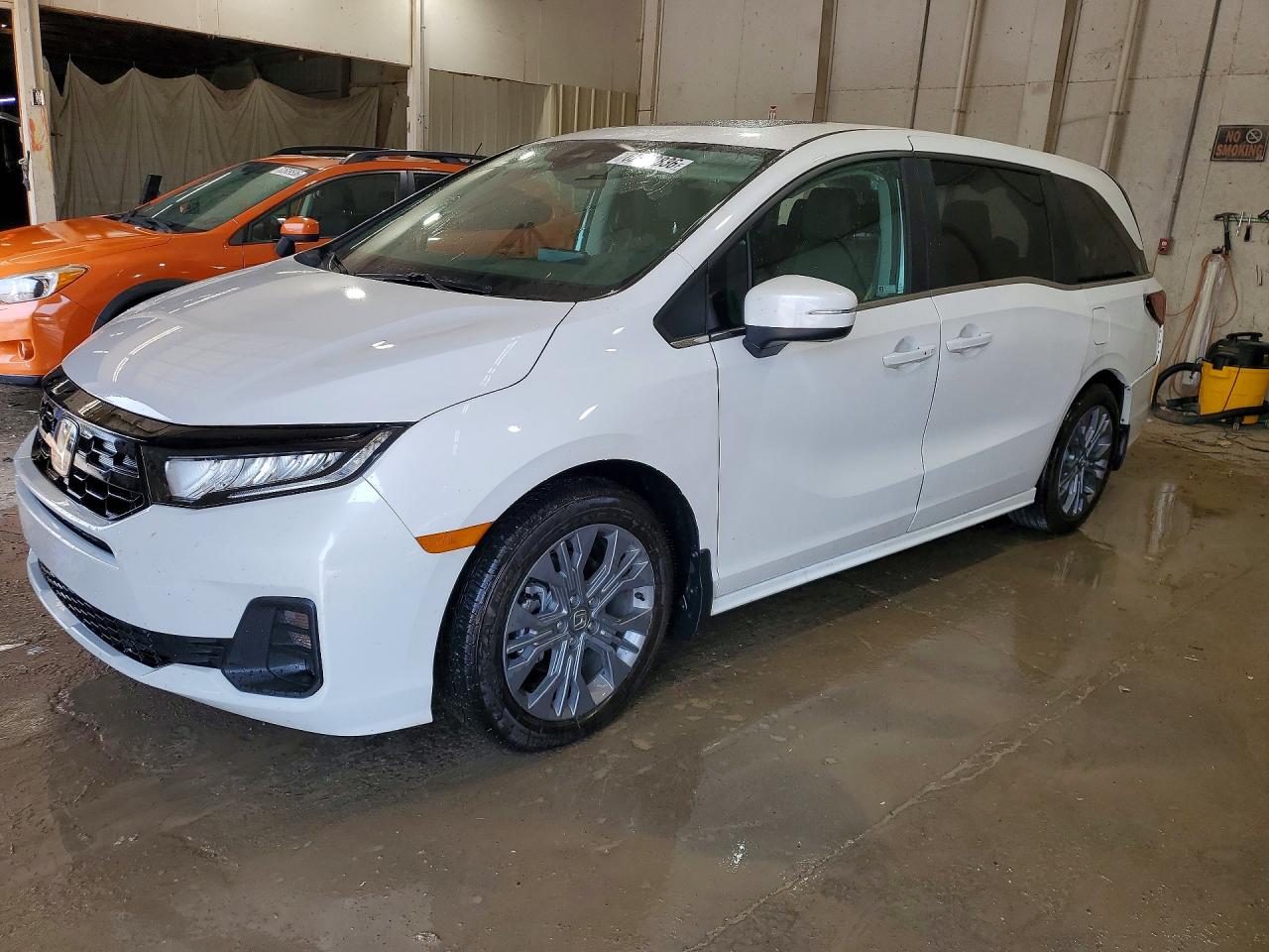 2025 HONDA ODYSSEY TOURING | 5FNRL6H83SB077011 | UPCARS