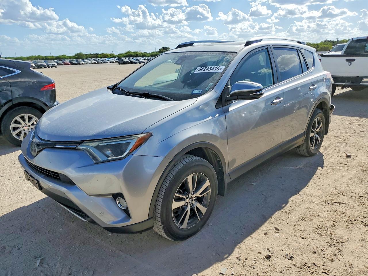 2018 TOYOTA RAV4 XLE | JTMWFREV1JJ189366 | UPCARS