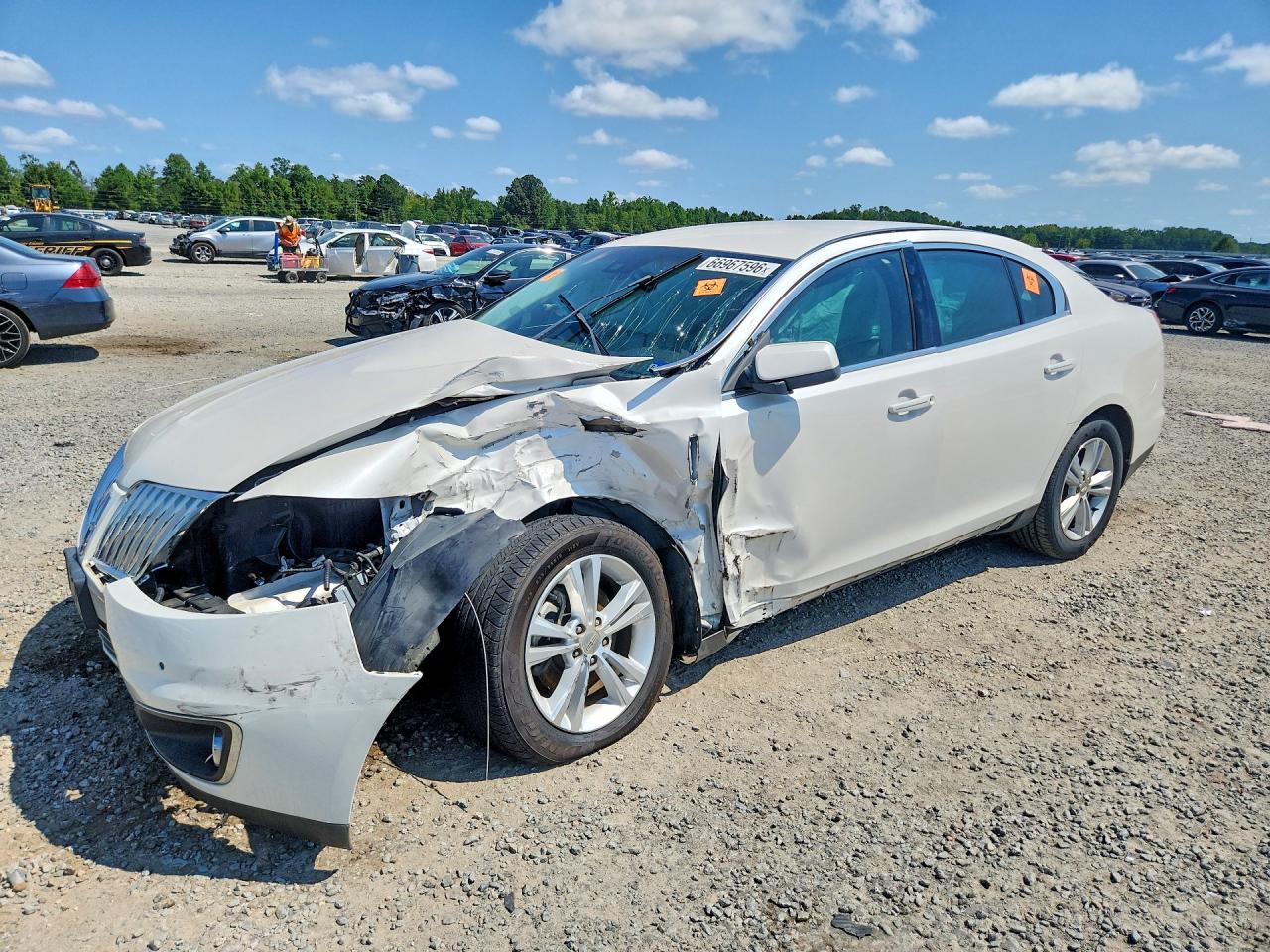 2011 LINCOLN MKS | 1LNHL9DR7BG614332 | UPCARS