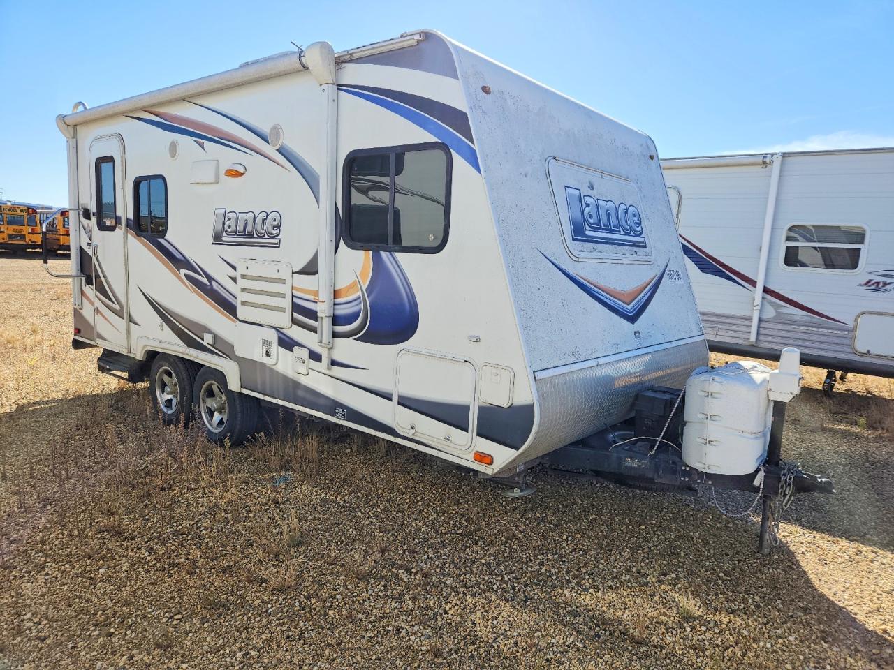 2014 LANCE RECREATION | 56YTT1627DL313327 | UPCARS