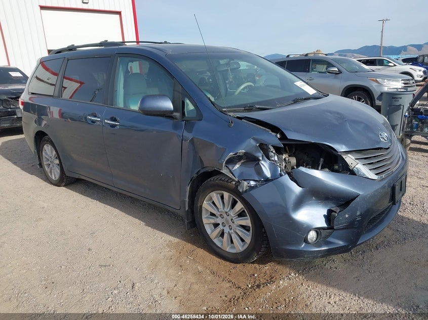 2013 TOYOTA SIENNA XLE 7 PASSENGER | 5TDDK3DC8DS070768 | UPCARS