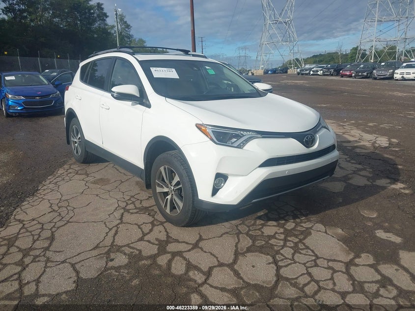 2017 TOYOTA RAV4 XLE | JTMRFREV3HJ171930 | UPCARS
