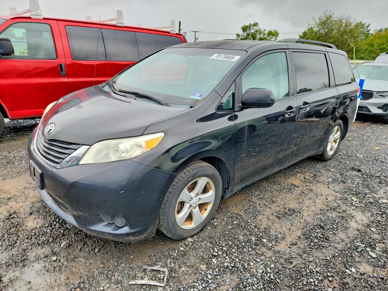 2011 TOYOTA SIENNA LE | 5TDKK3DCXBS026386 | UPCARS