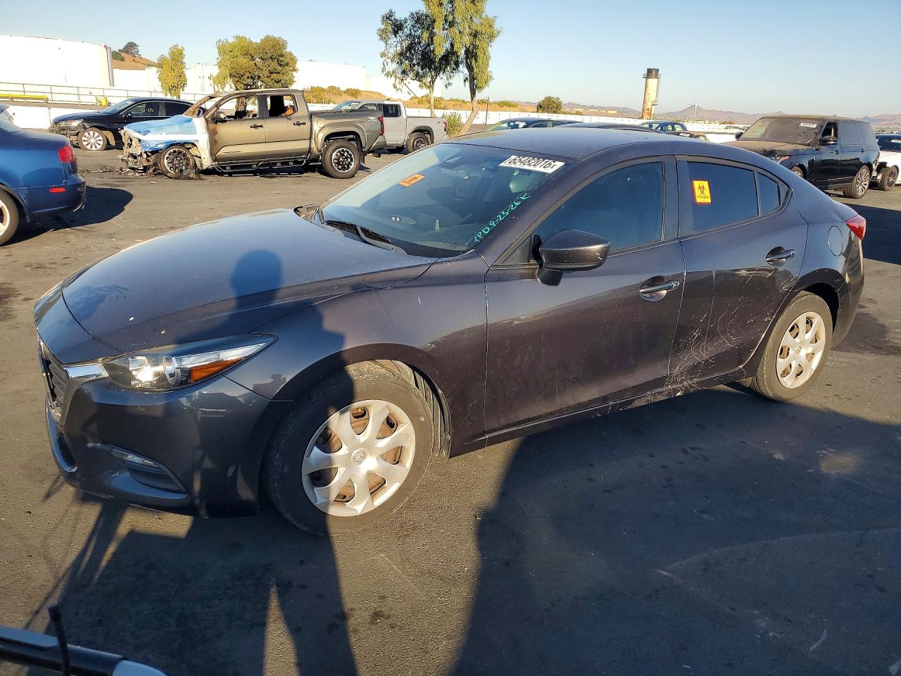 2018 MAZDA 3 MAZD | 3MZBN1U76JM203381 | UPCARS